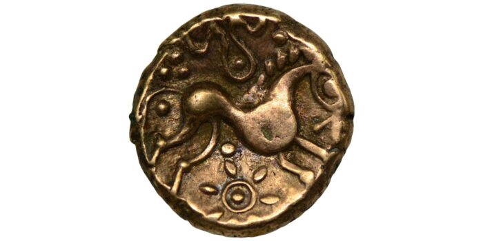 Iceni, Gold Stater c. 65-45 BC Freckenham Crescents, Phallic type Rare