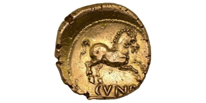 Catuvellauni & Trinovantes, Cunobelin Gold Stater, Small Crescent type, Classic A Excessively rare.